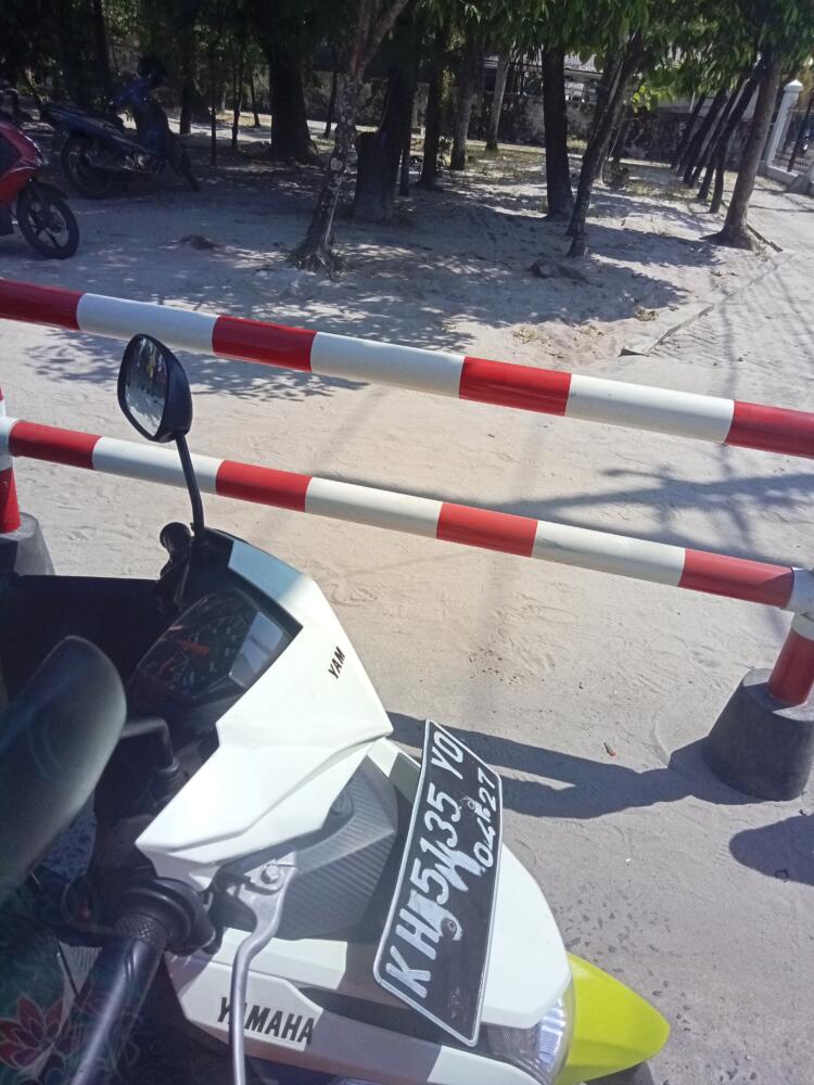 Ga ada karcis pas di pintu masuk
