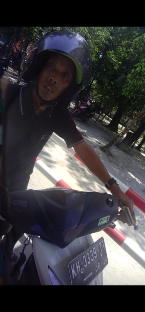 Katanya pas masuk mencet tiket gak keluar jdi tarif manual