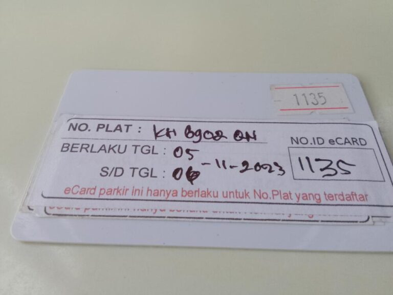 Kartu kembali
