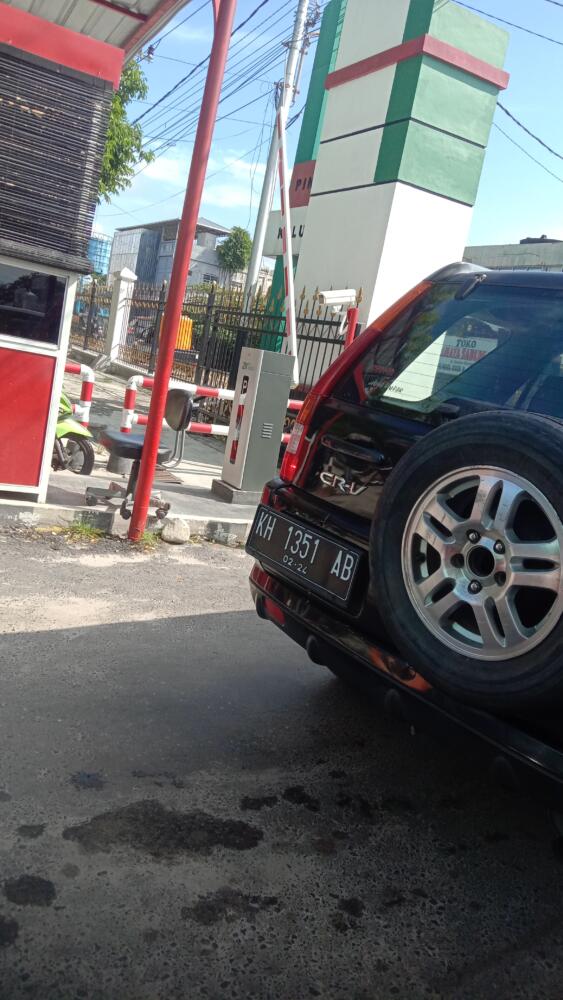 Tiket gak keluar pas masuk