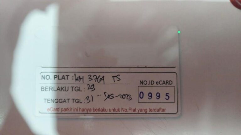 Kartu kembali