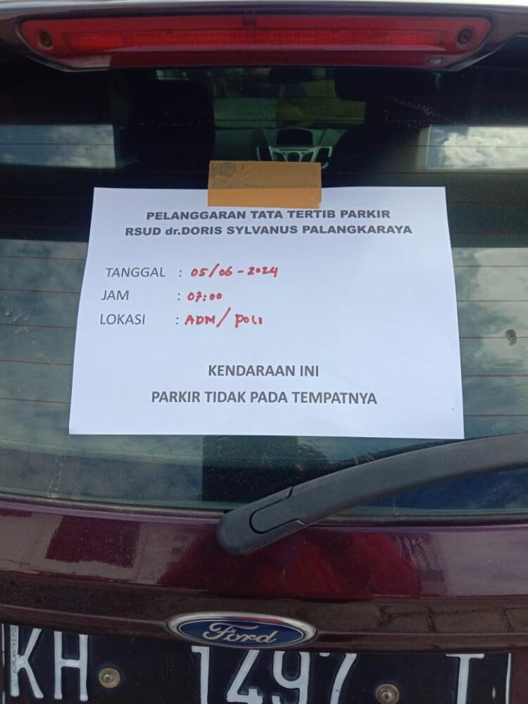 Langgar aturan parkir r4 dengan kh1497
