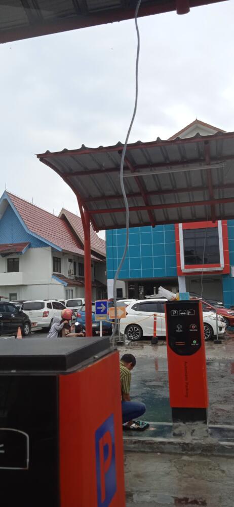 Perbaikan jalur data gate in r4