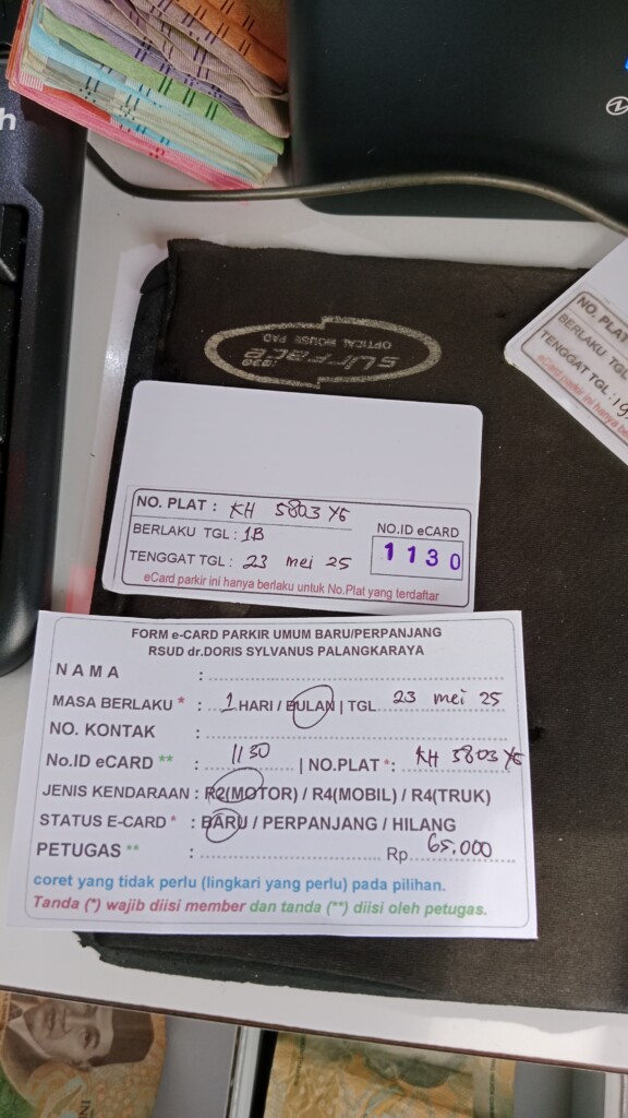 1000229879