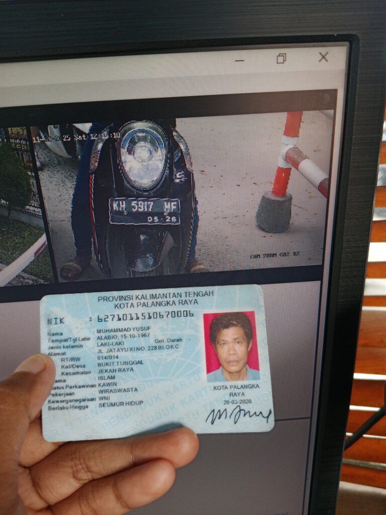 Nerobos gak paham cara masuk